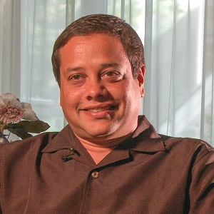 anil_henry_photo_300sq.jpg